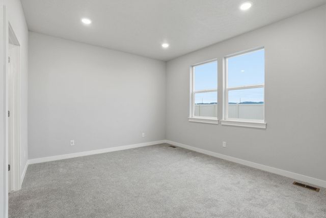 1231 N High Desert Dr, Deer Park, WA 99006