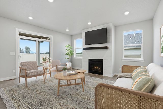 1231 N High Desert Dr, Deer Park, WA 99006