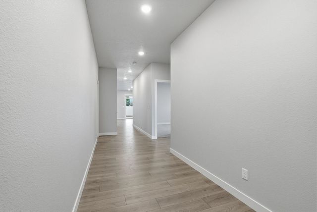 1231 N High Desert Dr, Deer Park, WA 99006