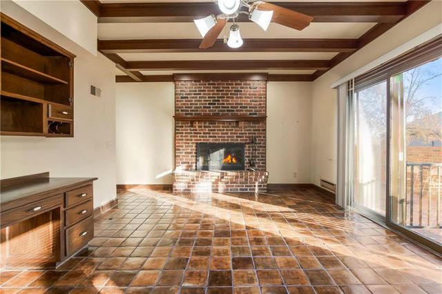 4009 W 110th Street, Leawood, KS 66211