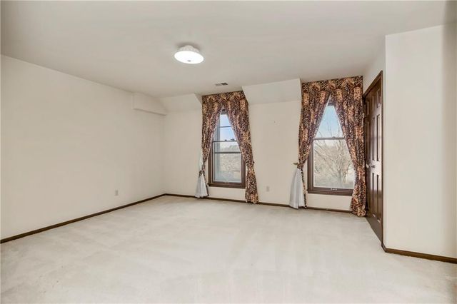 4009 W 110th Street, Leawood, KS 66211