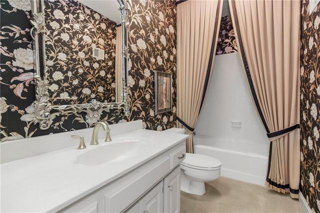 4009 W 110th Street, Leawood, KS 66211