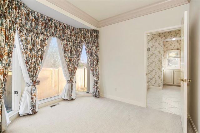 4009 W 110th Street, Leawood, KS 66211