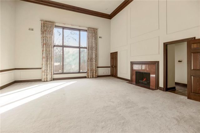 4009 W 110th Street, Leawood, KS 66211