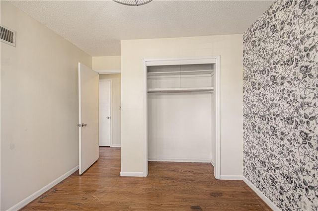 53 Fulkerson Circle, Liberty, MO 64068