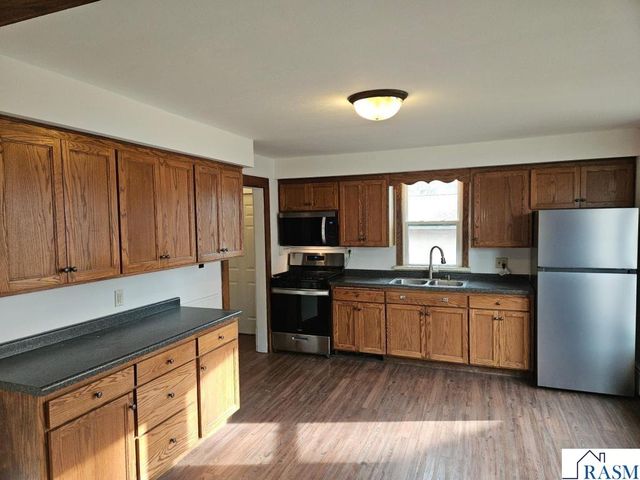 532 Range Street, North Mankato, MN 56003