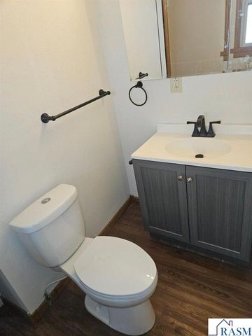 532 Range Street, North Mankato, MN 56003