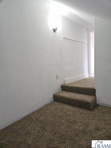 532 Range Street, North Mankato, MN 56003