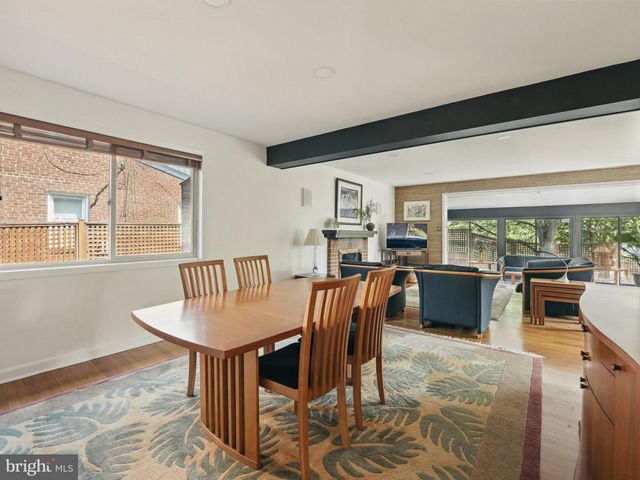 8003 16TH STREET, Washington, DC 20012