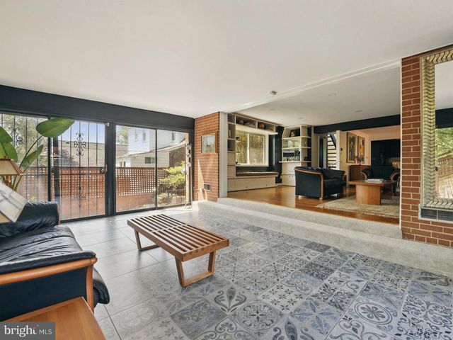 8003 16TH STREET, Washington, DC 20012