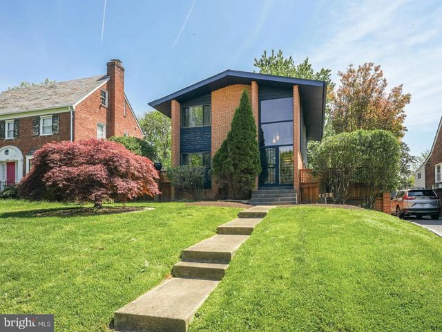 8003 16TH STREET, Washington, DC 20012