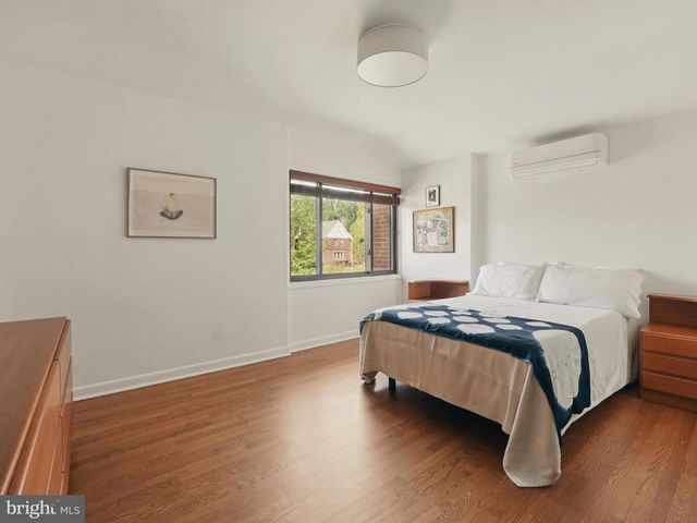 8003 16TH STREET, Washington, DC 20012