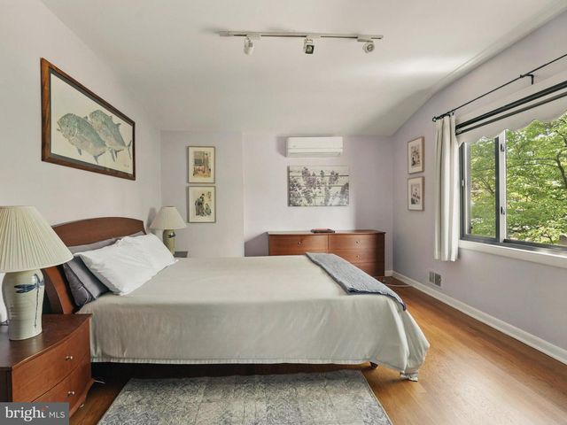 8003 16TH STREET, Washington, DC 20012