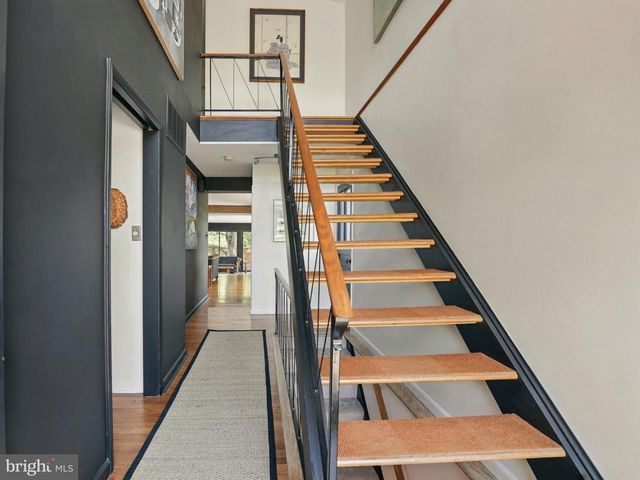 8003 16TH STREET, Washington, DC 20012