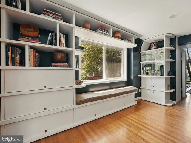 8003 16TH STREET, Washington, DC 20012