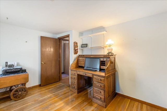 7 Wayne Street, Hudson, NH 03051