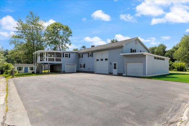 7 Wayne Street, Hudson, NH 03051