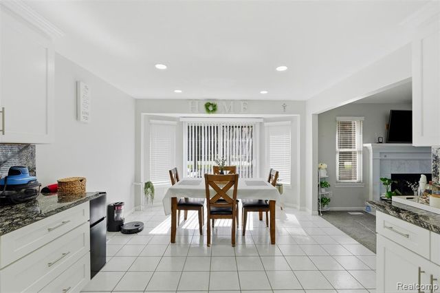 36372 Cecilia Drive, Sterling Heights, MI 48312