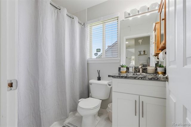 36372 Cecilia Drive, Sterling Heights, MI 48312