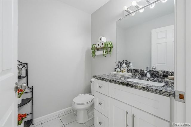 36372 Cecilia Drive, Sterling Heights, MI 48312