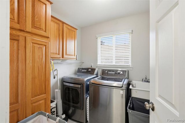 36372 Cecilia Drive, Sterling Heights, MI 48312