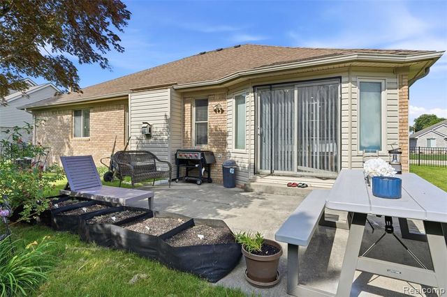 36372 Cecilia Drive, Sterling Heights, MI 48312
