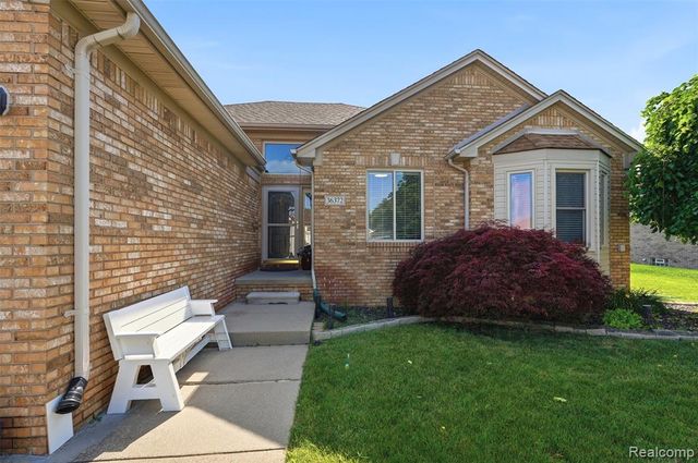 36372 Cecilia Drive, Sterling Heights, MI 48312