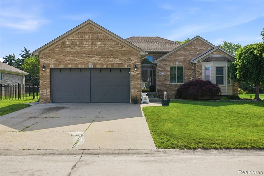 36372 Cecilia Drive, Sterling Heights, MI 48312