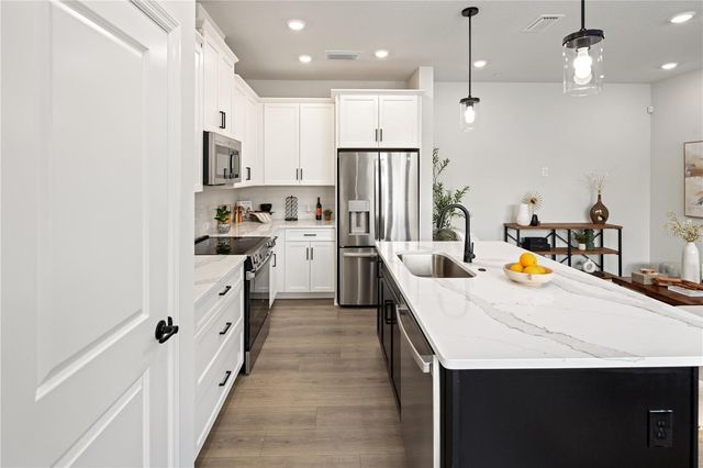 901 LAKE BALDWIN LANE, Orlando, FL 32803