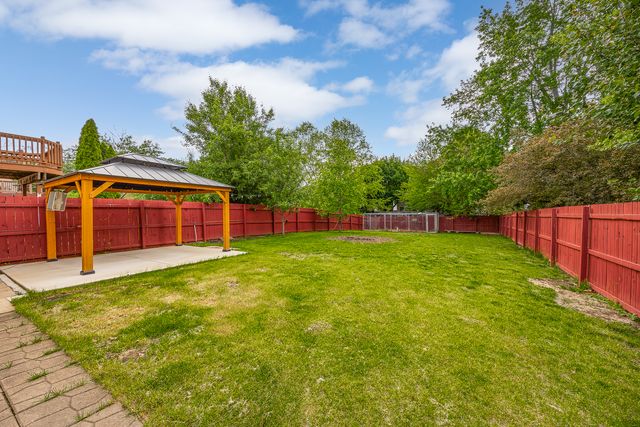 74 Seton Creek Drive, Oswego, IL 60543