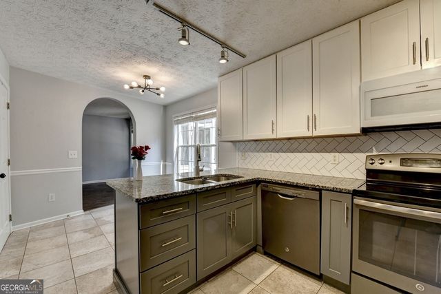 3270 Spincaster Way, Loganville, GA 30052