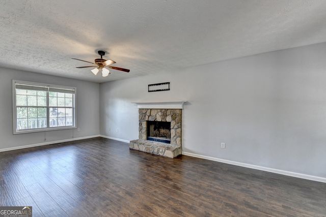 3270 Spincaster Way, Loganville, GA 30052
