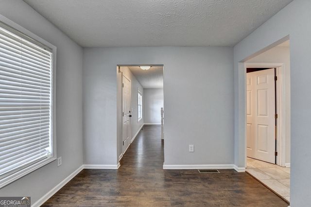 3270 Spincaster Way, Loganville, GA 30052