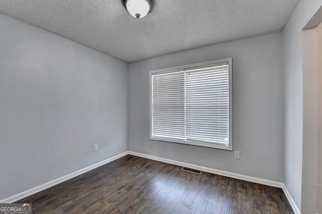 3270 Spincaster Way, Loganville, GA 30052