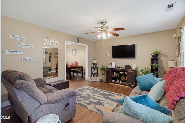 604 W Whitsett Street, Graham, NC 27253
