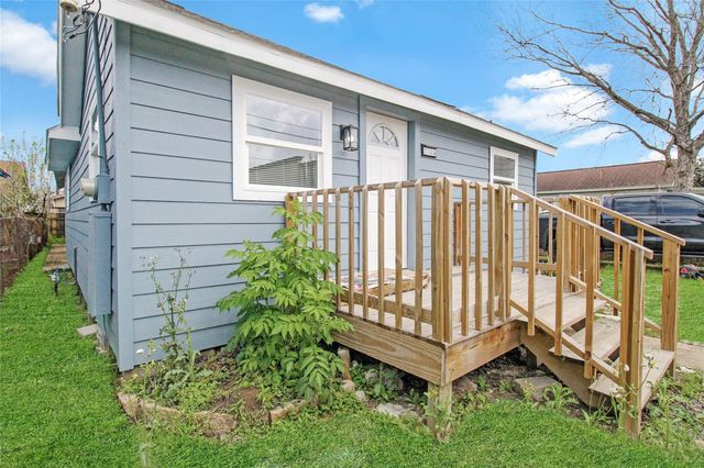 7725 Avenue H A, Houston, TX 77012