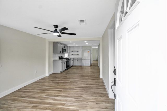 7725 Avenue H A, Houston, TX 77012