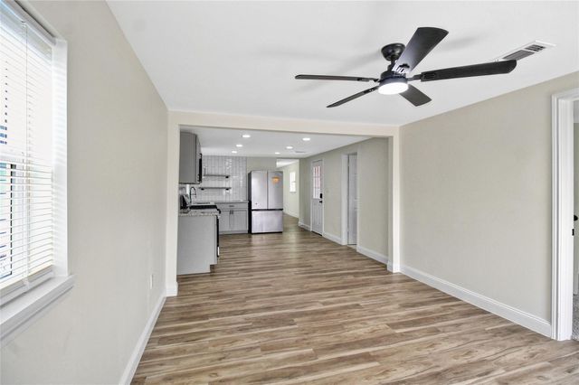 7725 Avenue H A, Houston, TX 77012