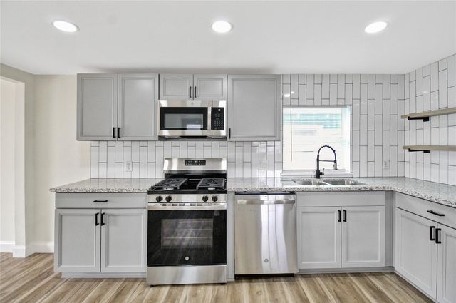 7725 Avenue H A, Houston, TX 77012