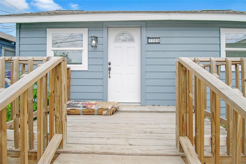 7725 Avenue H A, Houston, TX 77012