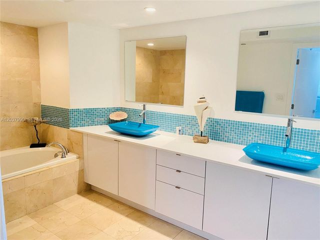 6917 Collins Ave 1205, Miami Beach, FL 33141