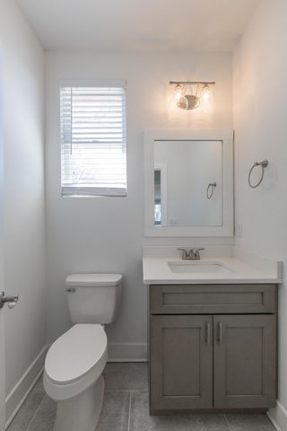 1713A Simpkins St, Nashville, TN 37208
