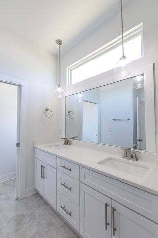 1713A Simpkins St, Nashville, TN 37208