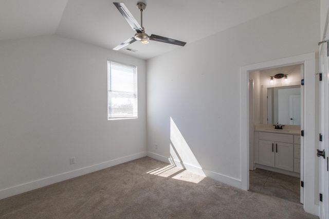 1713A Simpkins St, Nashville, TN 37208