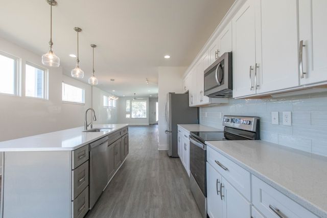 1713A Simpkins St, Nashville, TN 37208