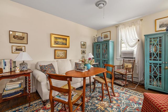 25 South Mill Street, Portsmouth, NH 03801