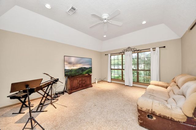 1715 Pitts Road, Richmond, TX 77406