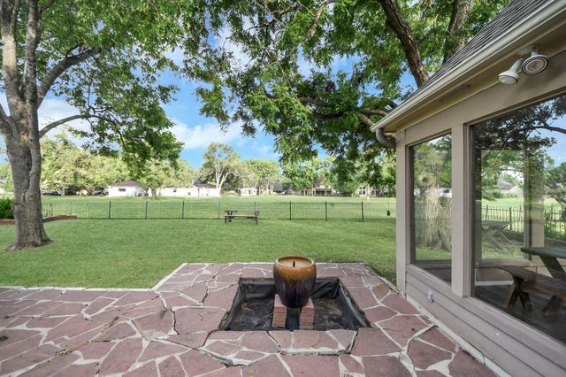 1715 Pitts Road, Richmond, TX 77406