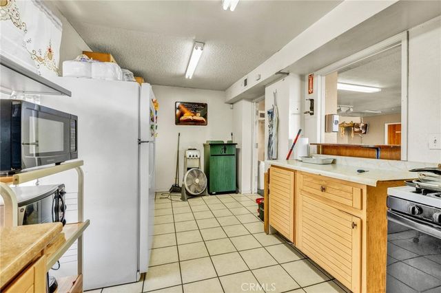 4212 Clara, Cudahy, CA 90201
