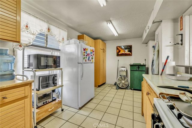 4212 Clara, Cudahy, CA 90201